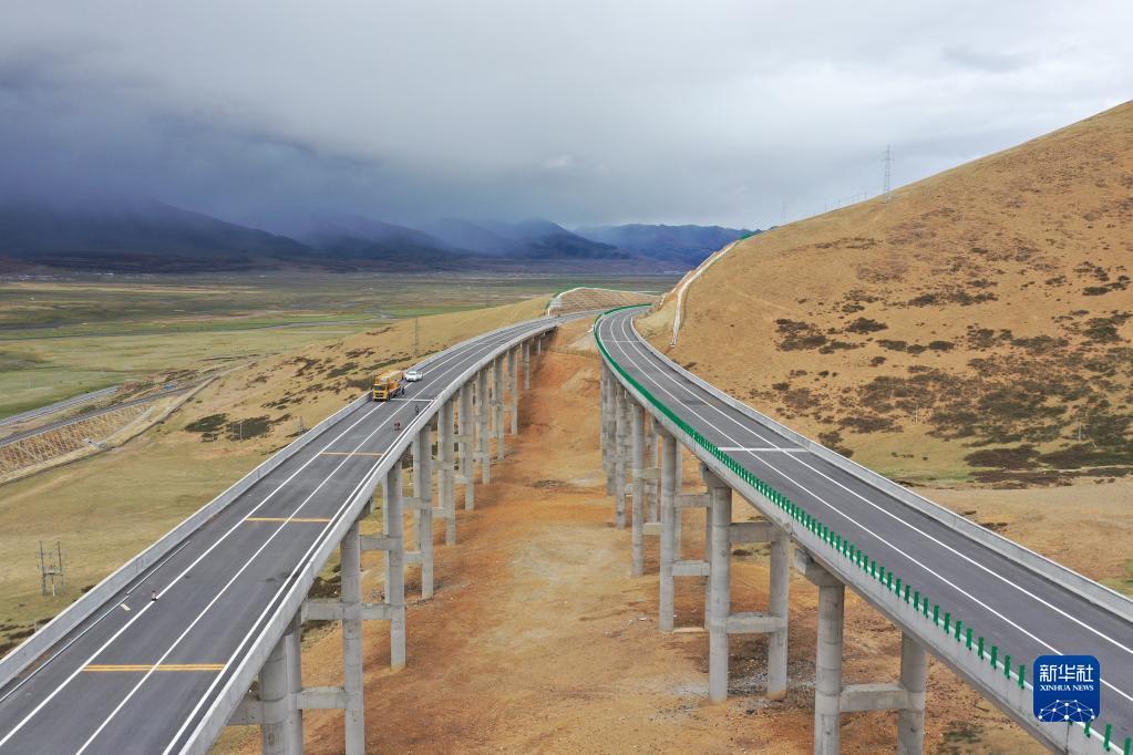 新思想引领新征程·时代答卷丨再闯新路看西部 接续奋斗开新局