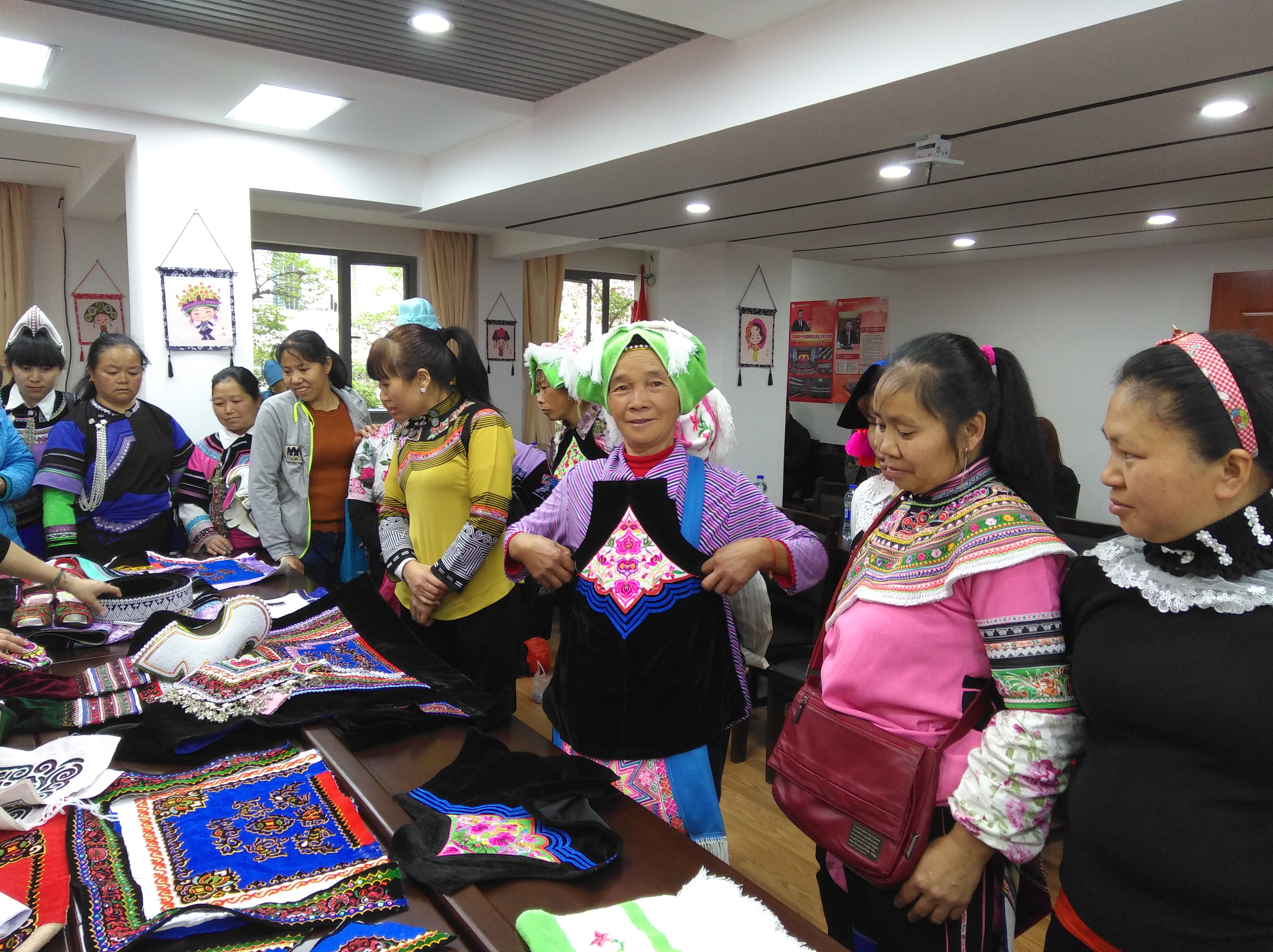 【百年锡都正青春】个旧和平社区：民族和谐 共奔未来