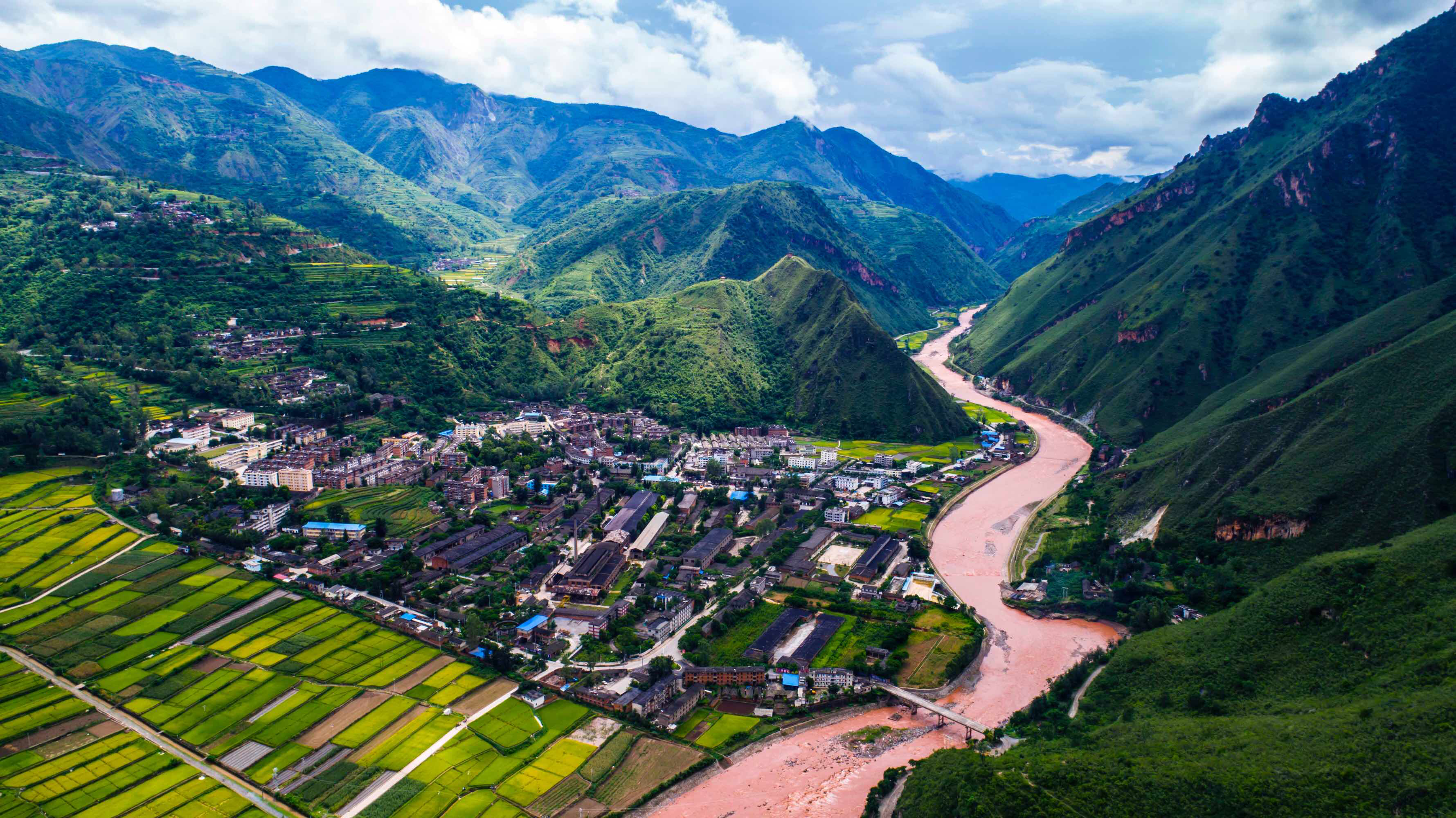 玉溪易门绿汁：邂逅绝美云海（开屏新闻记者 李春丽 通讯员 王晓凤 摄）