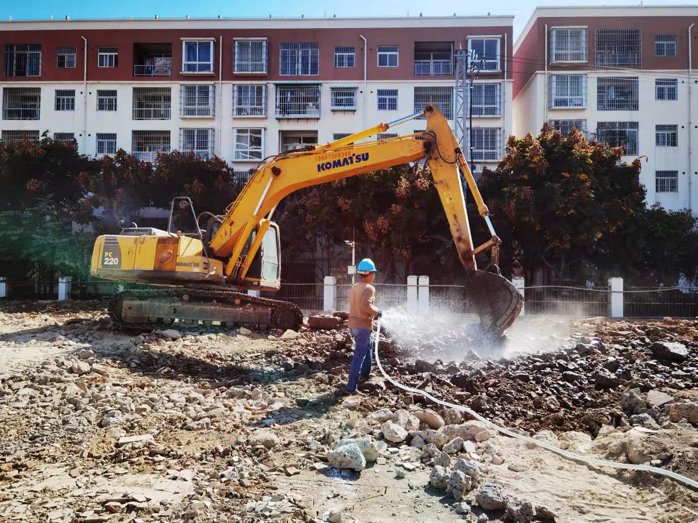 【开放包容 行稳致远】开远:文明施工助力文明创建