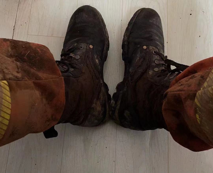 哀牢山搜救人员陆续返回驻地 马艺宁 摄