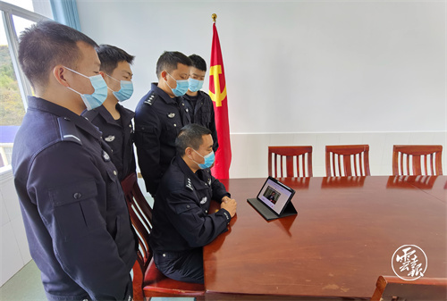 振奋人心！全省各地干部群众收听收看云南省第十一次党代会直播（图自云报客户端）