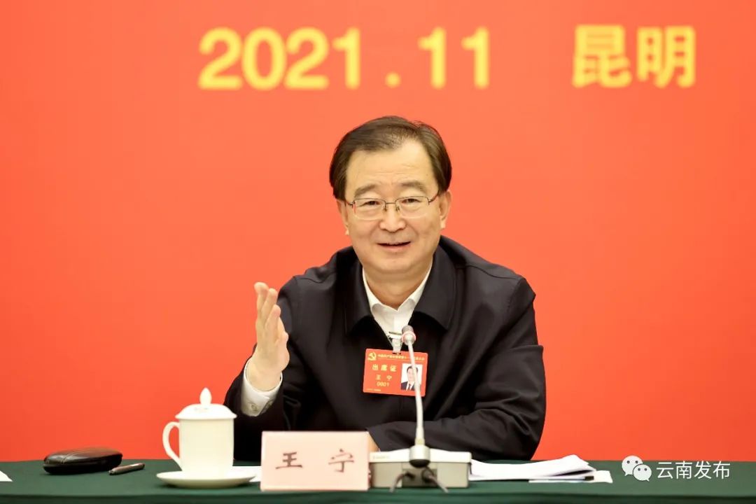 王宁参加昆明市代表团审议时要求：当好全省经济社会发展排头兵1.jpg