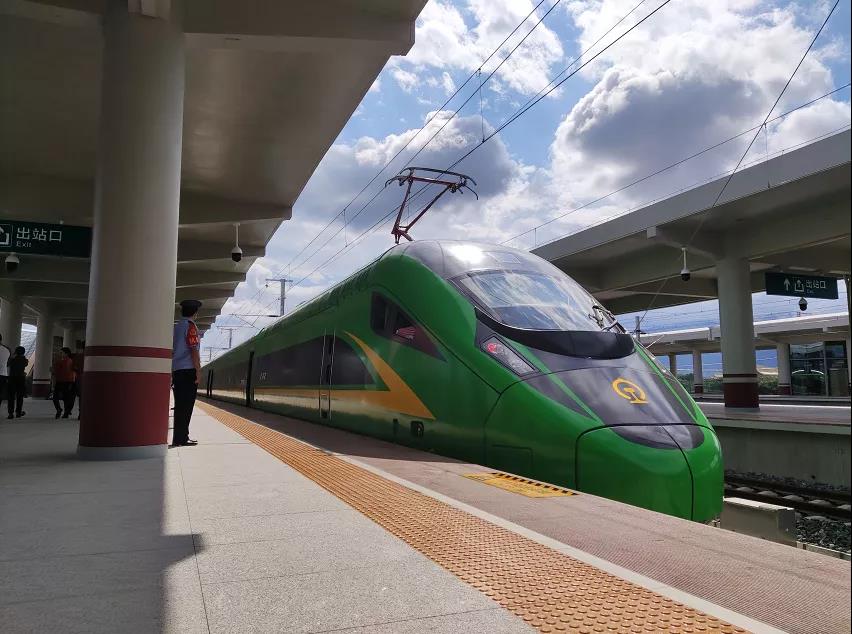 中老两国政府签署国境铁路协定