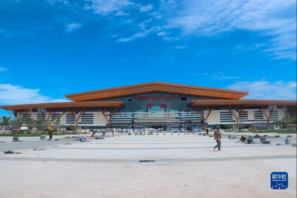 中老两国政府签署国境铁路协定