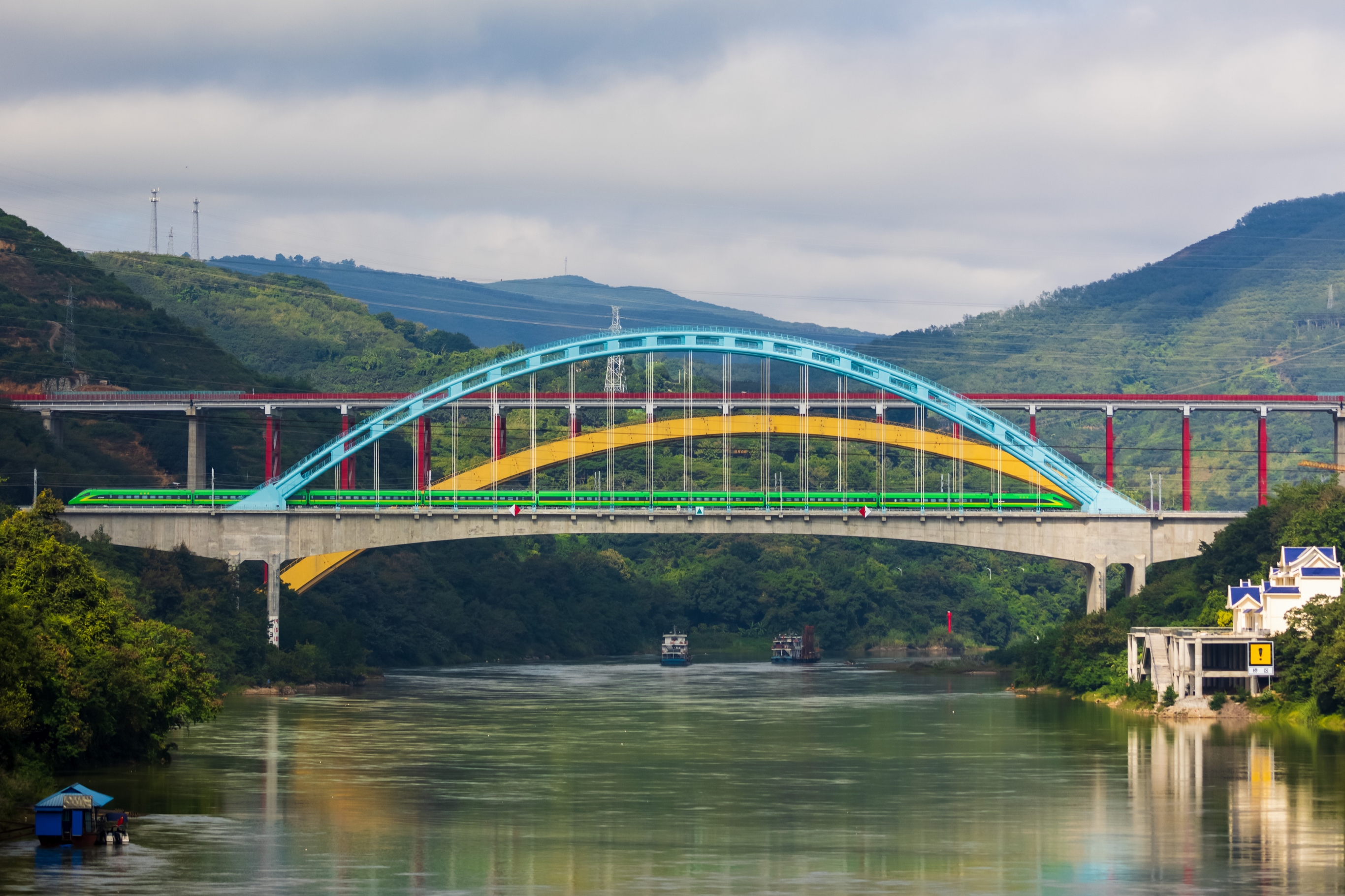 中老铁路将于12月3日全线开通运营 昆铁供图.jpg