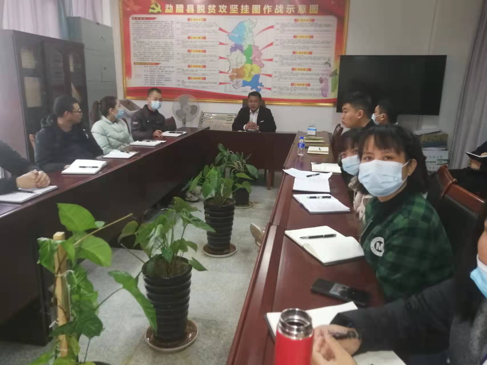 勐腊县乡村振兴局收听收看学习贯彻党的十九届六中全会精神省委宣讲团报告会