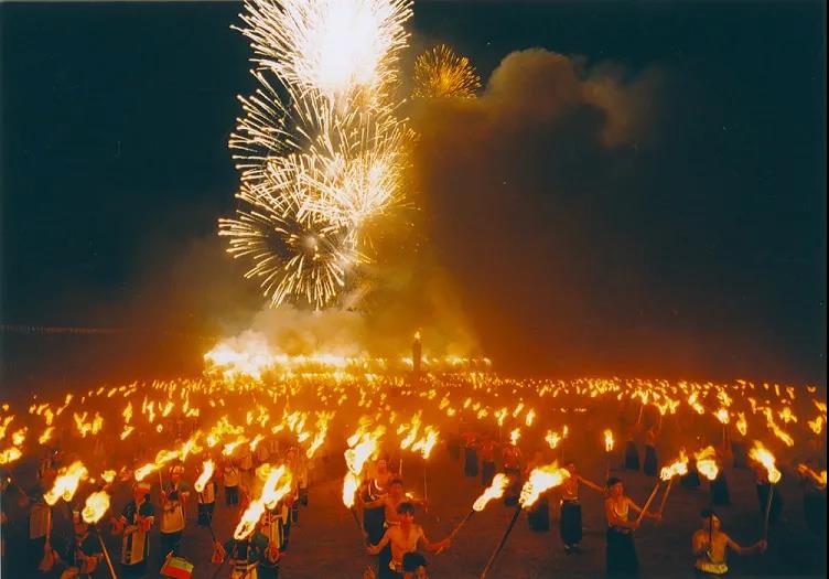 【建党百年·口述云南】历经17年,这个经过2亿多年演化的地方终于申遗成功!