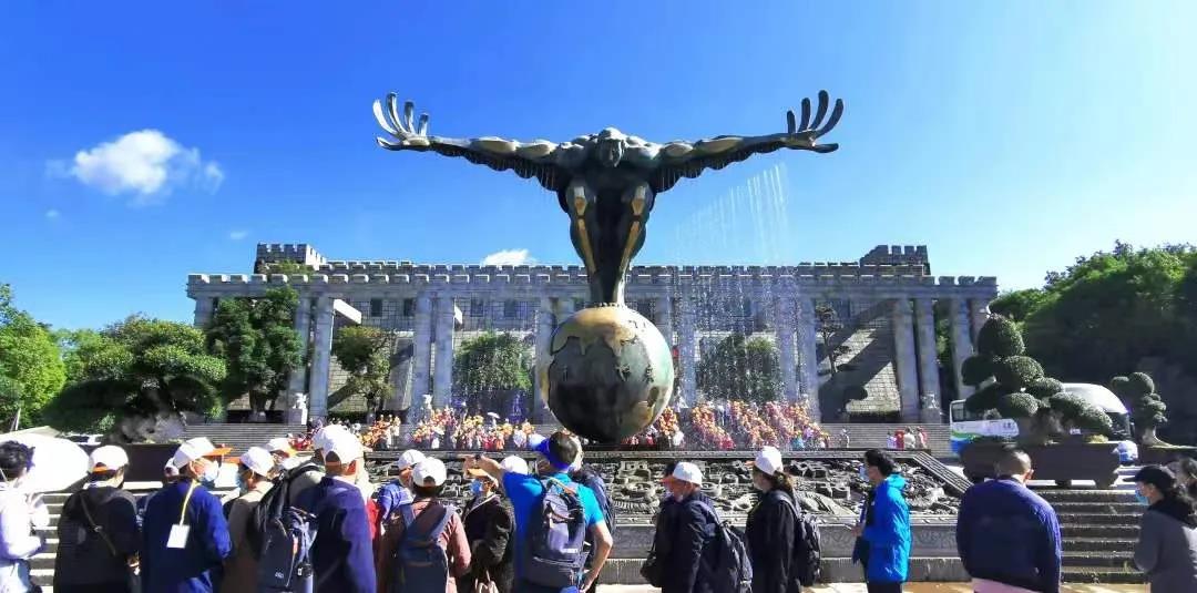 【建党百年·口述云南】历经17年,这个经过2亿多年演化的地方终于申遗成功!