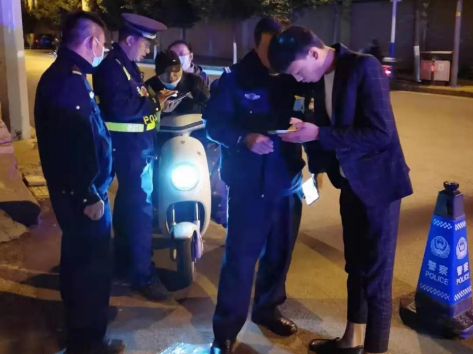 帮你注销校园贷、改不良征信？官渡警方：不听不信不转帐！（供图）