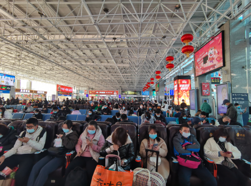 大年初四，云南铁路迎来春节假期返程小高峰（供图）