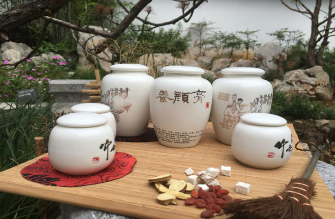 【最美乡愁话建水】红河州中医医院：打造健康生活目的地