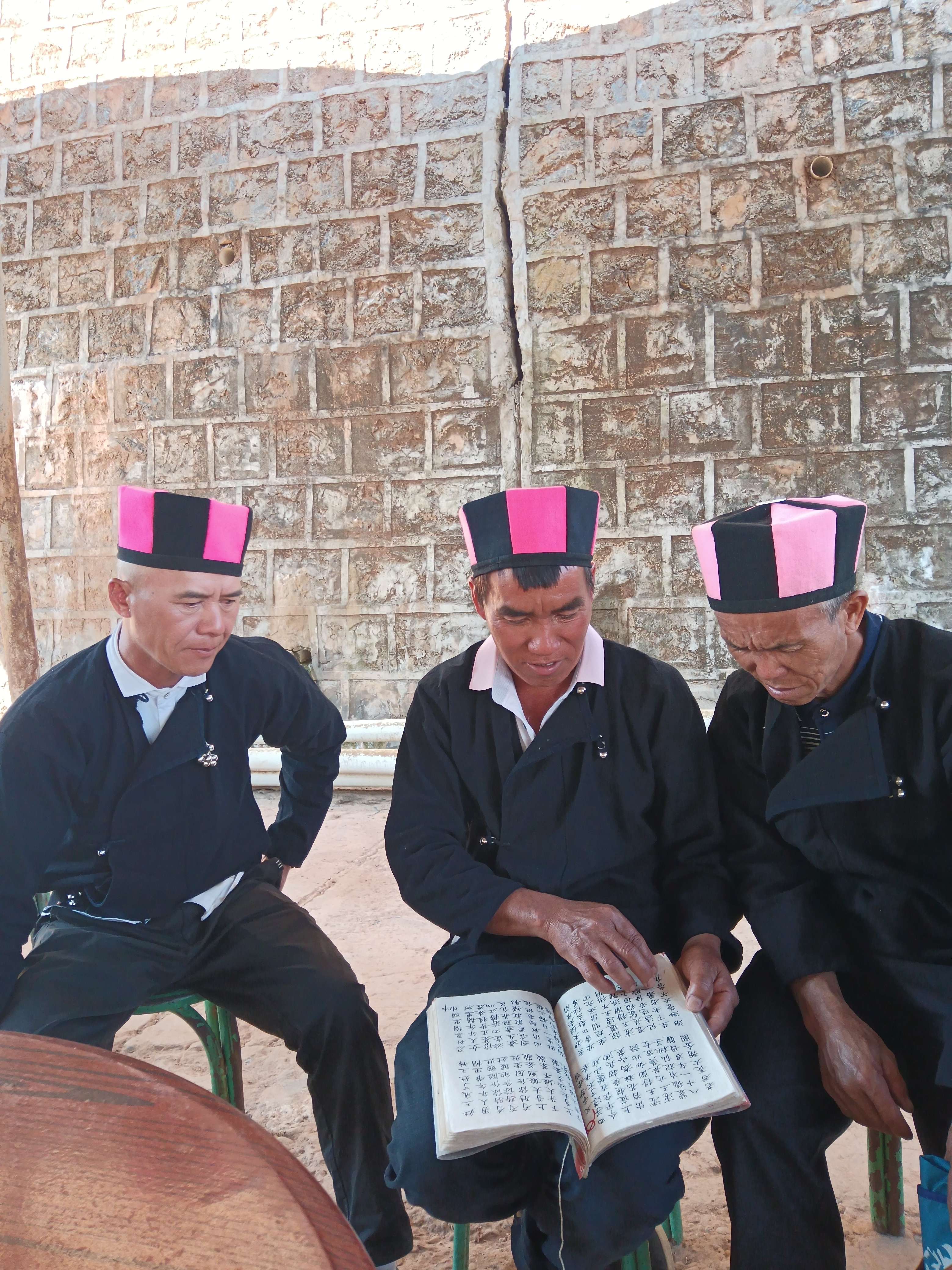 坚持党建引领，筑牢民族团结之魂