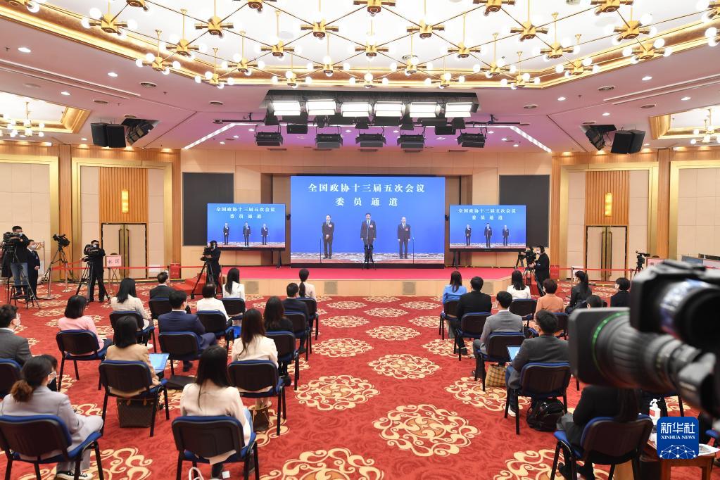 东方春来早 奋斗向未来10.jpg