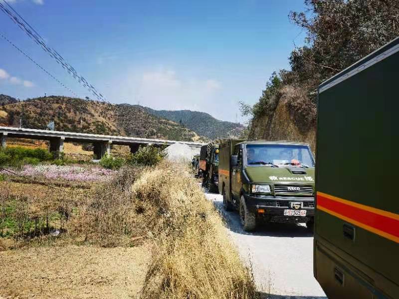 大理山火（通讯员 张瑞坤 摄）