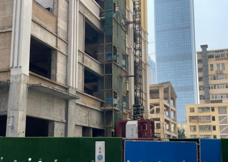 昆明楼盘（开屏新闻记者 颜媛 孙江荭 实习生 赵佳琦 摄）