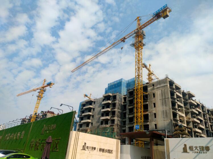 昆明楼盘（开屏新闻记者 颜媛 孙江荭 实习生 赵佳琦 摄）