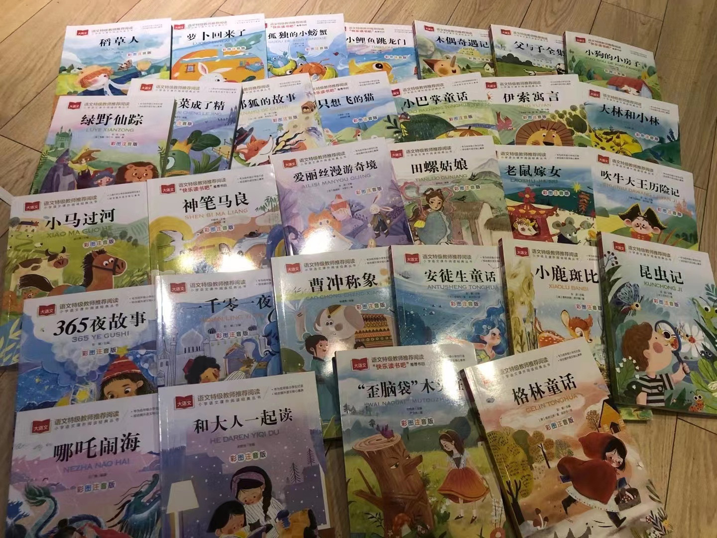 世界读书日到了！有一群人连日忙碌，只为了…（马雯 摄）