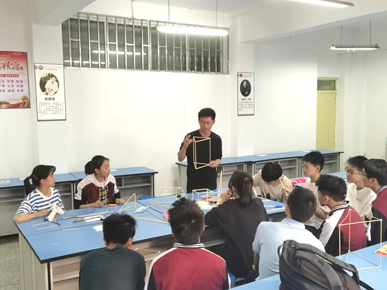 昆明理工大学附中