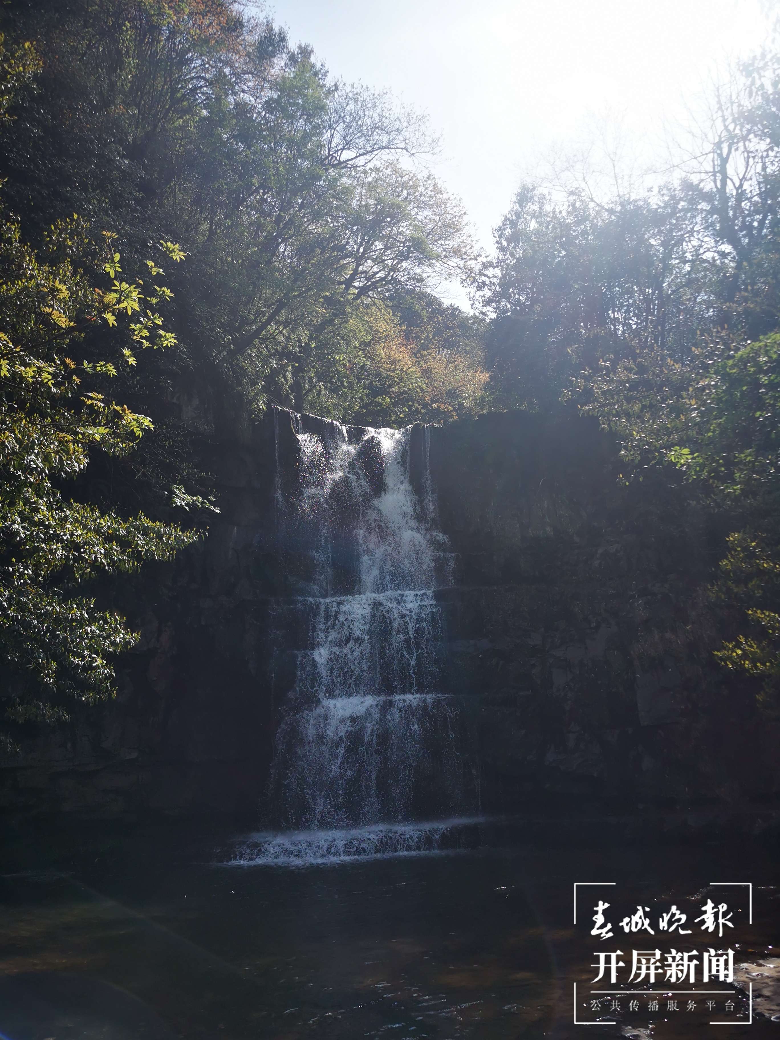 美食美景已备好，昭通彝良小草坝邀你来“游山玩水”（开屏新闻记者 申时勋 通讯员 夏荣香 摄）