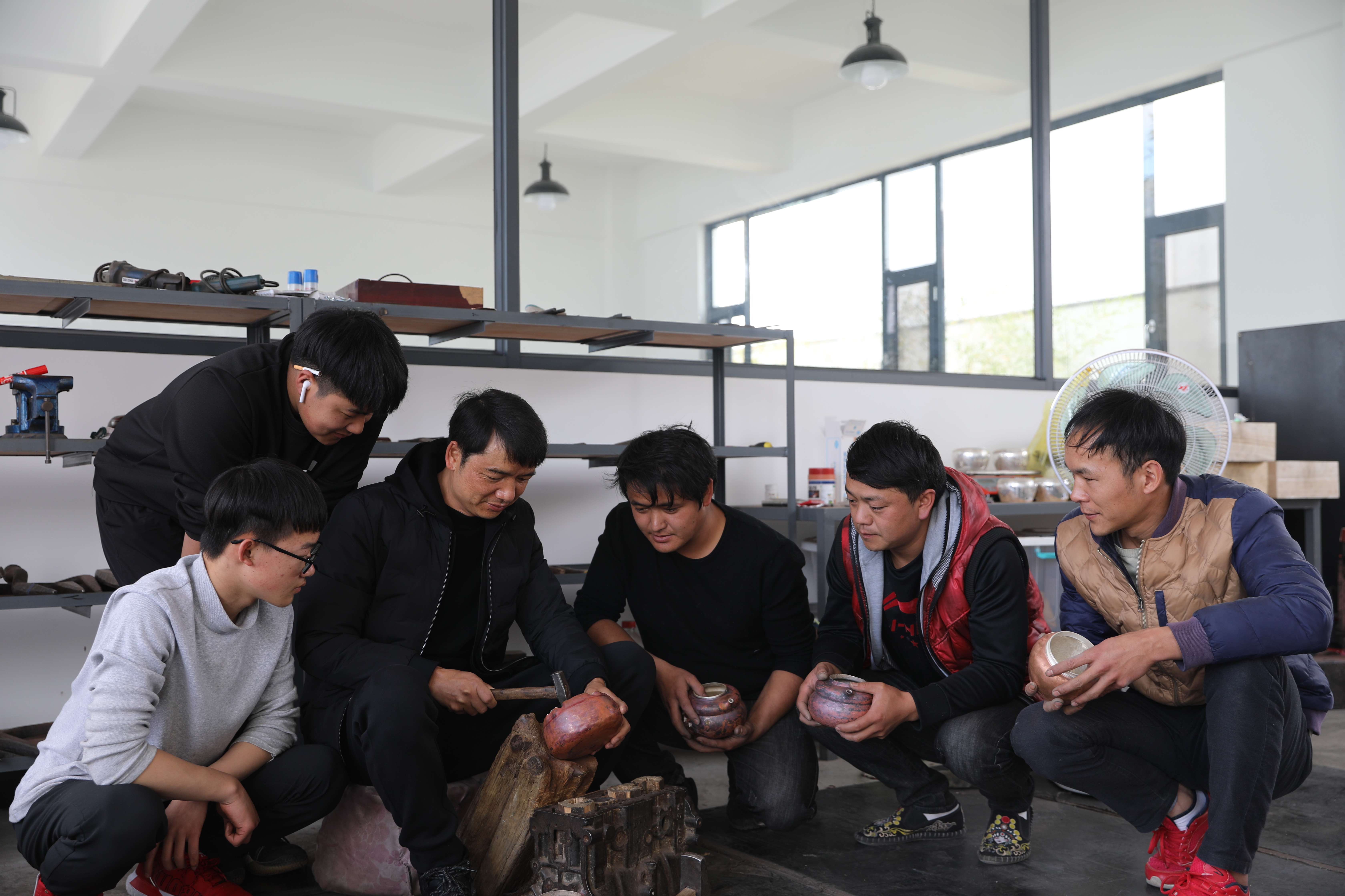 新华村 李小白基地.jpg