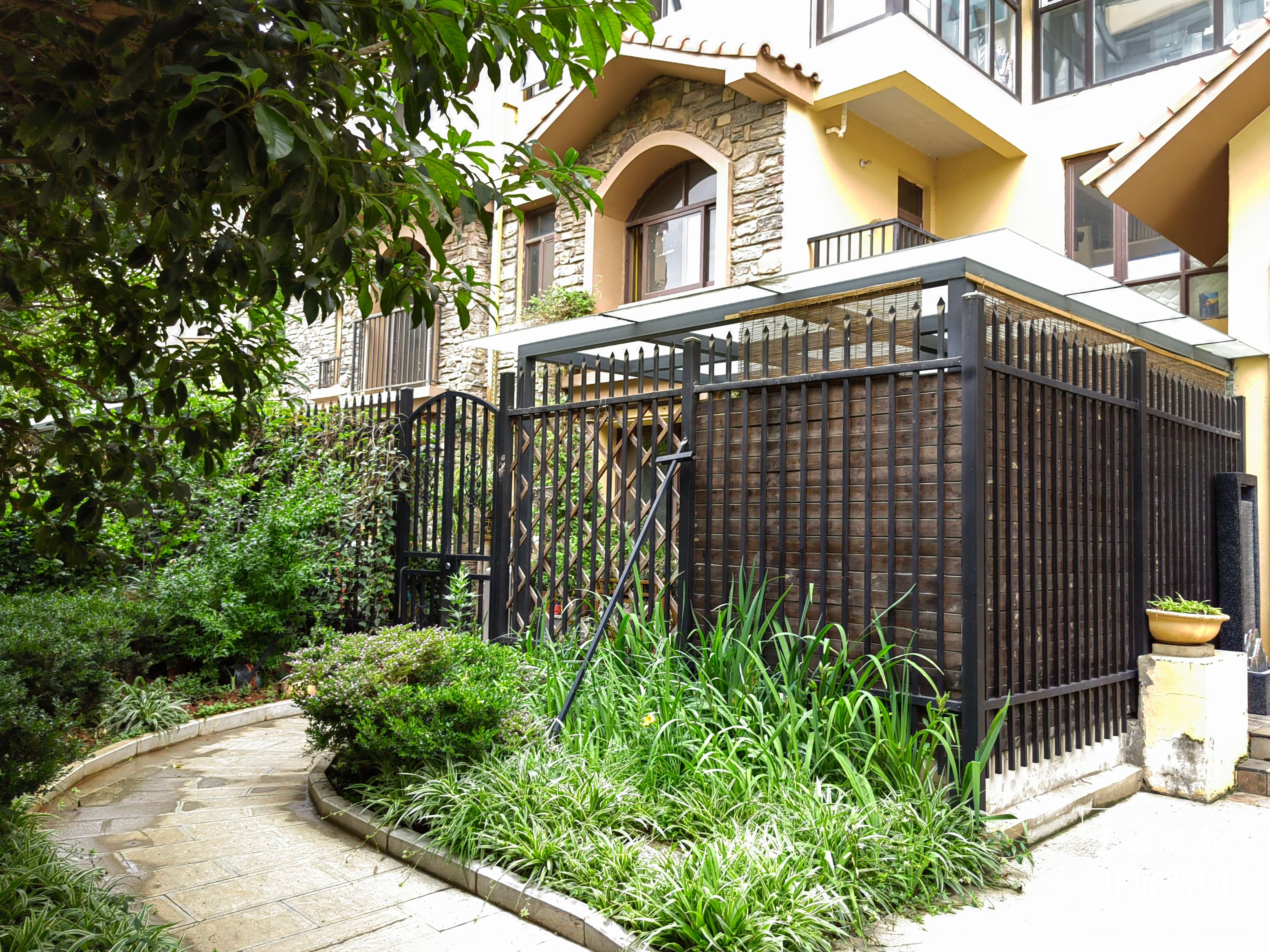 昆明平和花园(开屏新闻记者 柏立诚 摄)