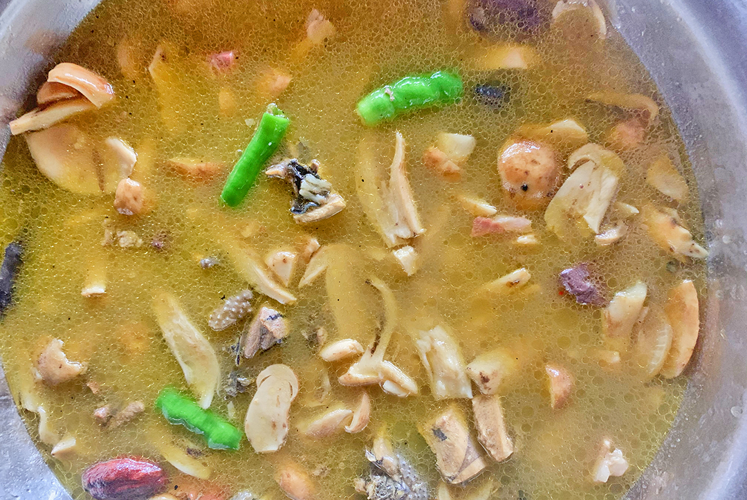 云吧 | 端午时节，来昌宁四角田品尝鲜味十足的野生菌宴（开屏新闻记者 崔敏 通讯员 兰萍 摄）