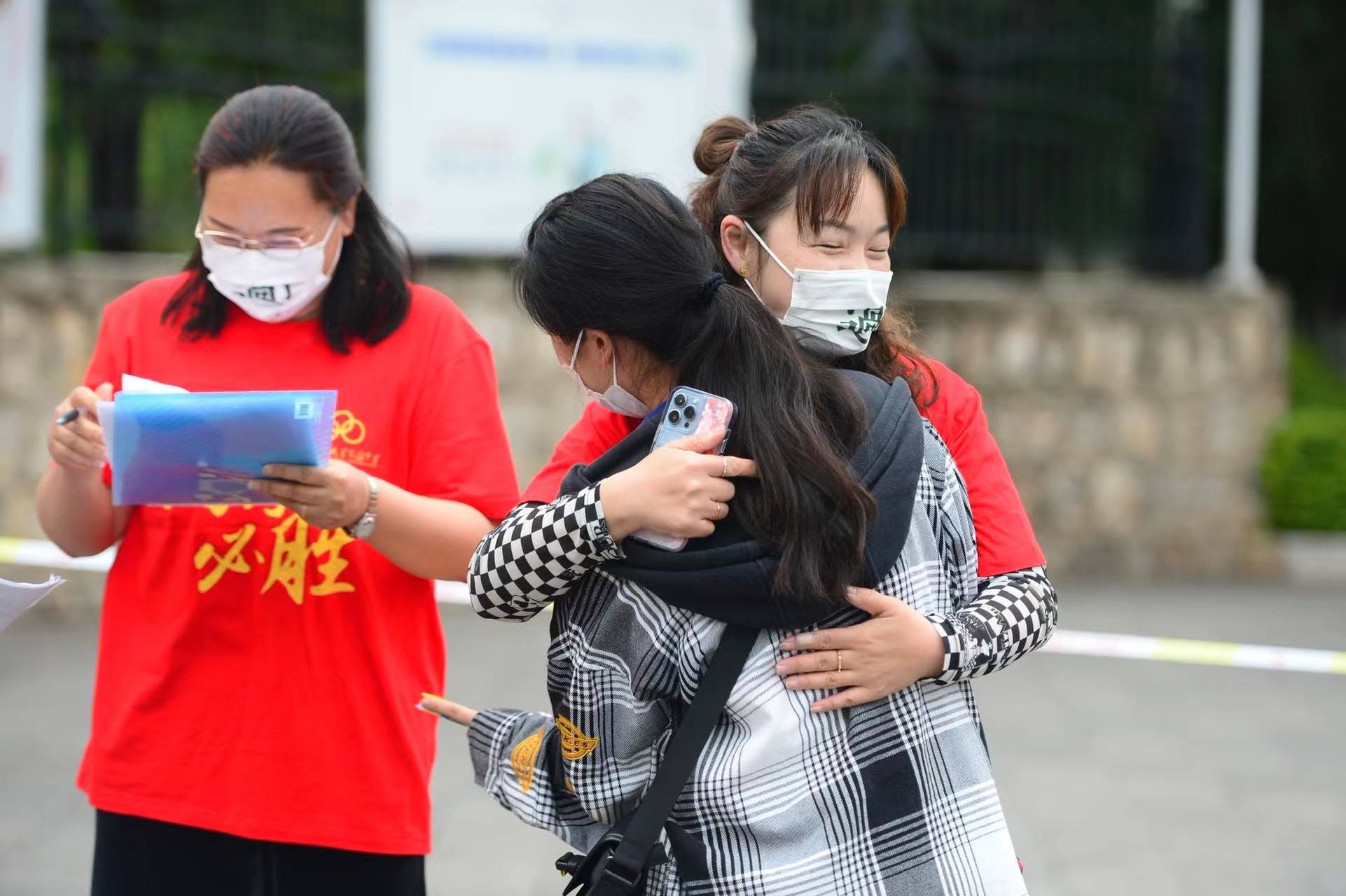 2022年高考第一天精彩瞬间