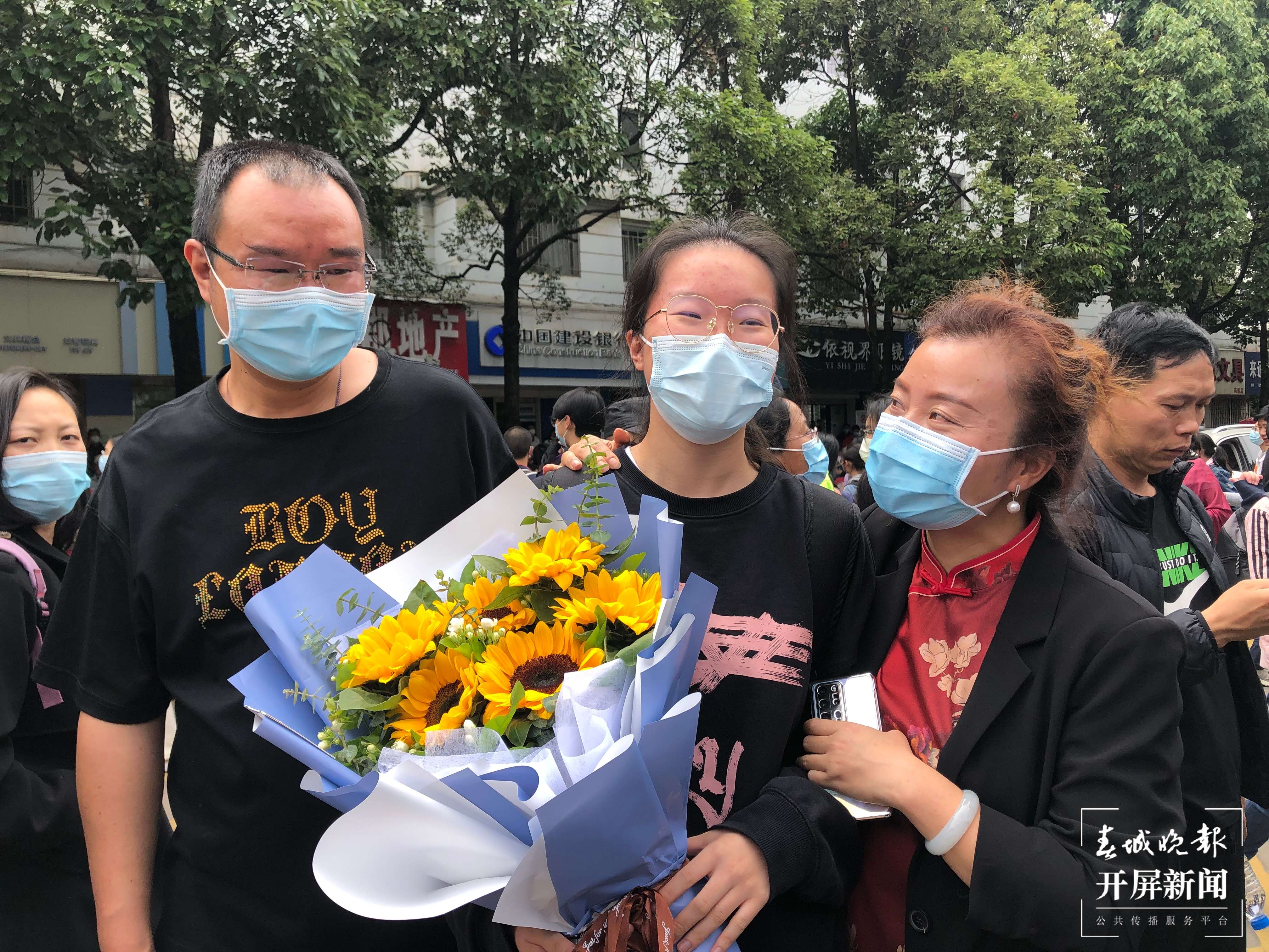 2022年昆明高考第一天