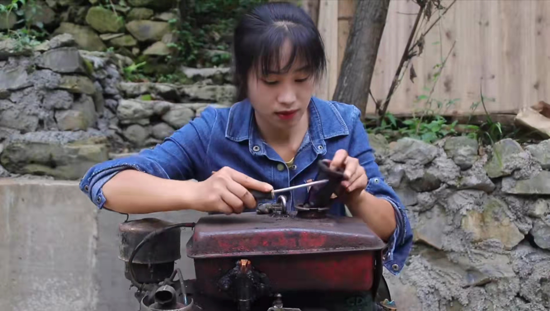 云南网红“林果儿”个人抖音获赞1400万 (2).jpg