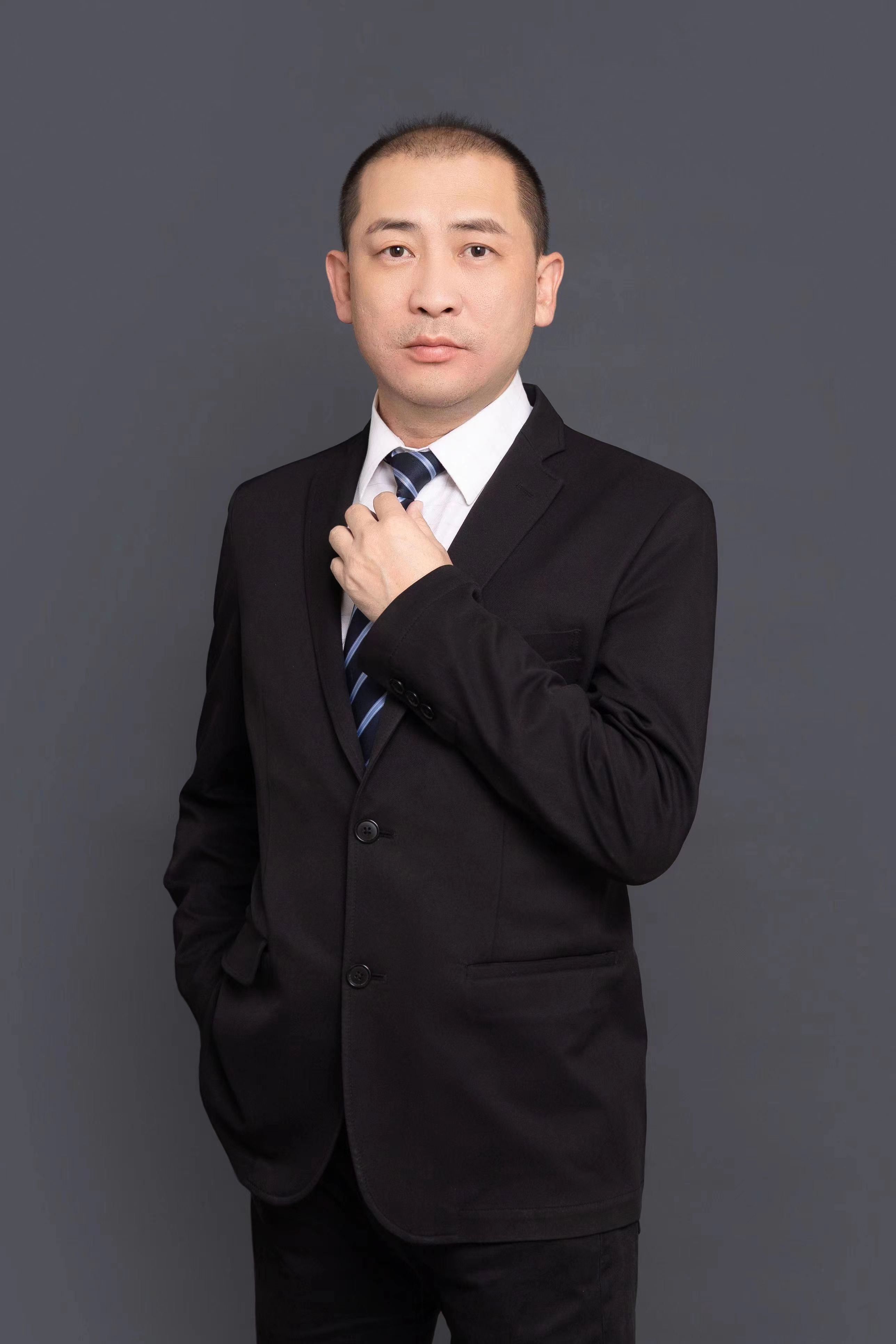 云南悦汇商业管理有限公司董事长助理 刘琦.jpg