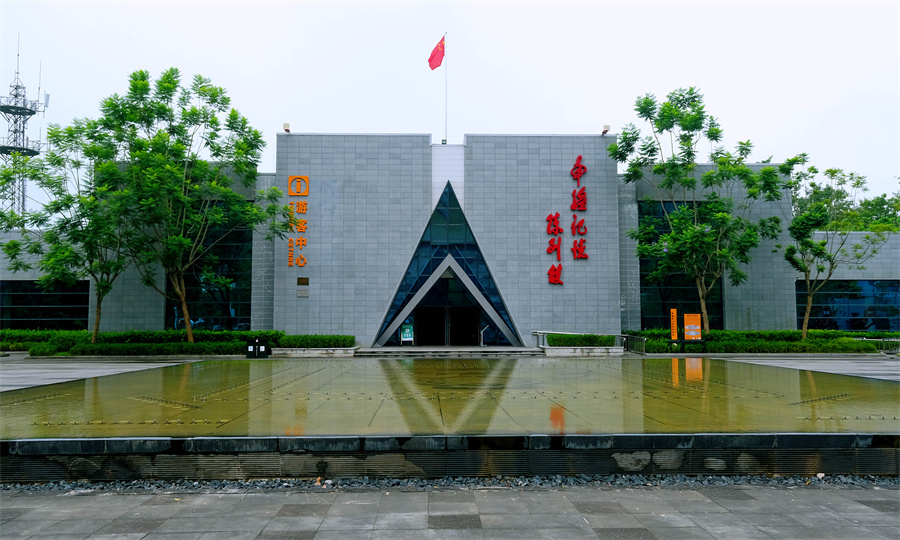 观怪石 爬天梯 打卡老山新玩法4.jpg