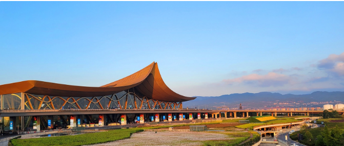 昆明长水国际机场航站楼。（倪嘉云 摄）.png