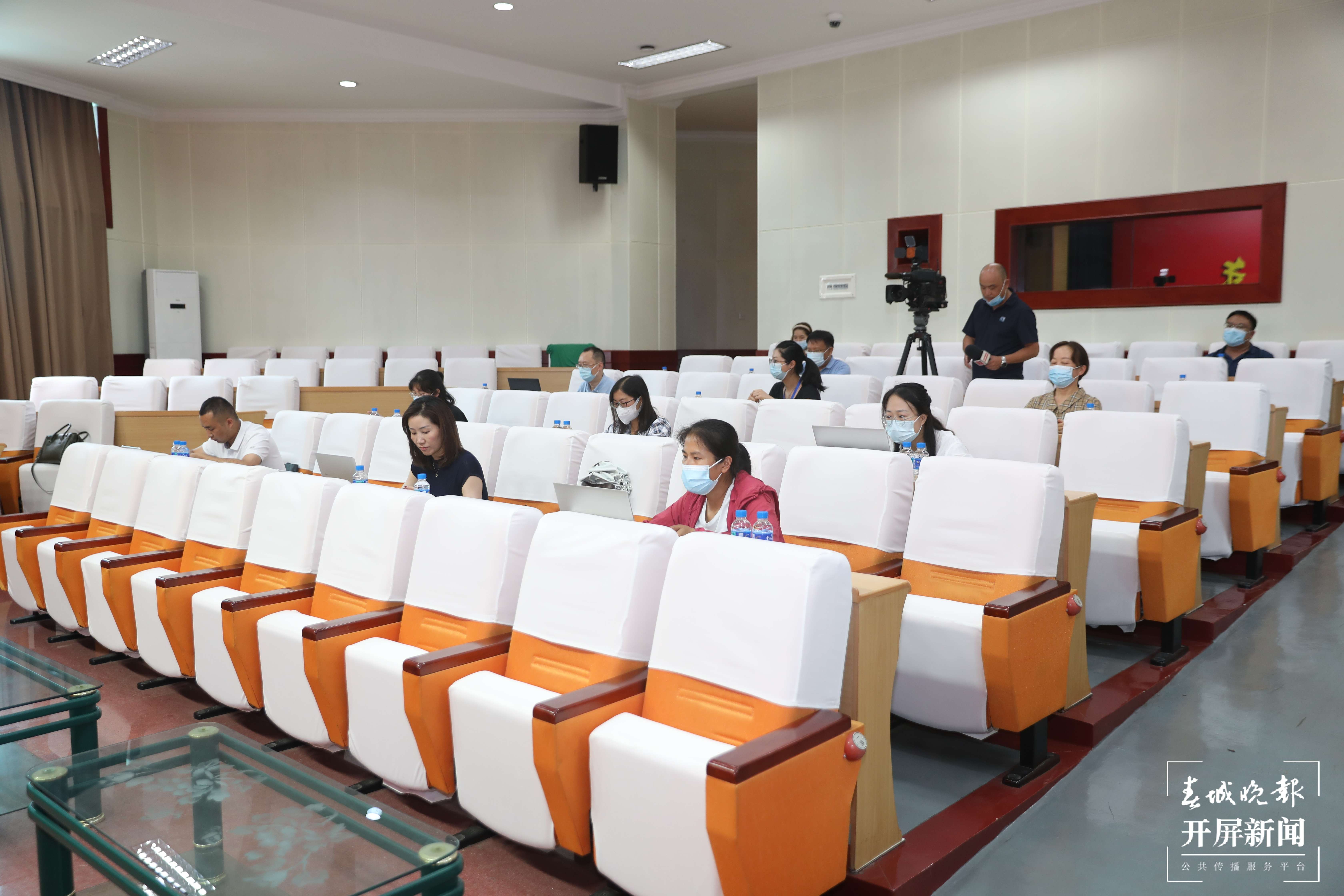 玉溪这十年 | 作风革命、效能革命专场新闻发布会召开 通讯员 邓星瑞 摄