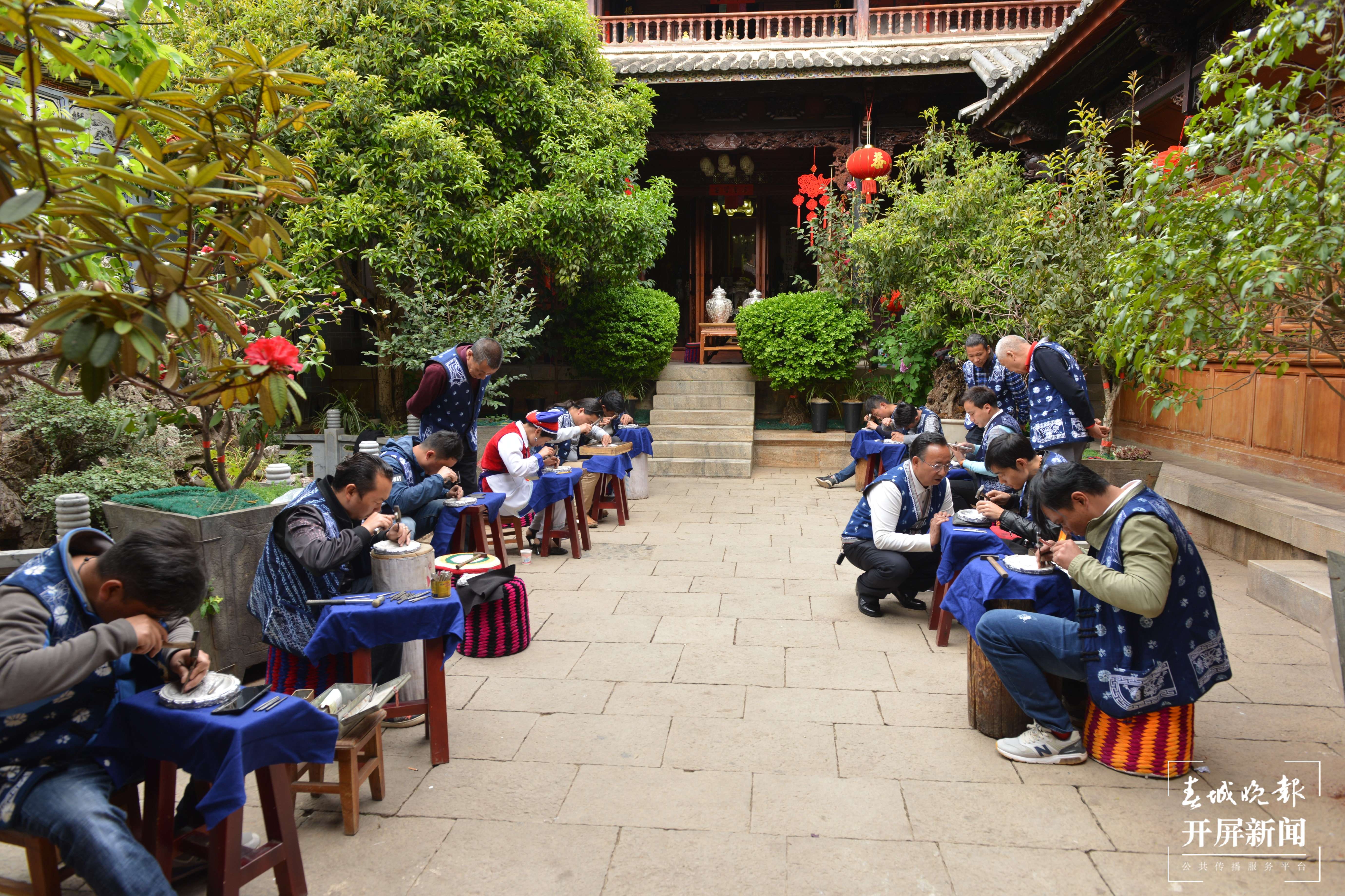 寸发标：走过千山万水 敲出民族同心4.jpg