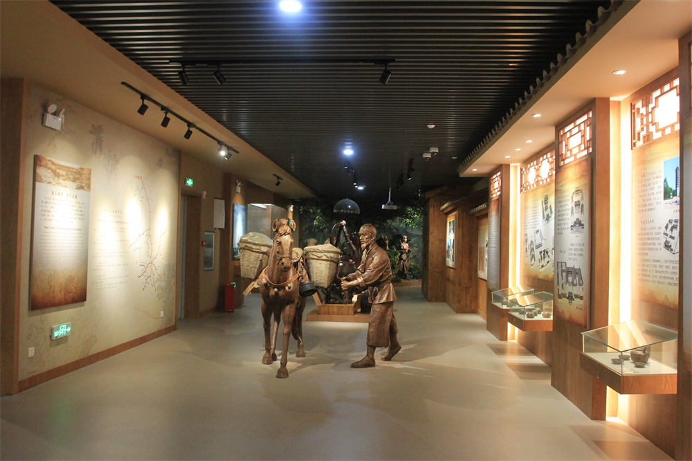 云南统战这十年丨走进普洱民族团结园 重温民族团结铮铮誓言