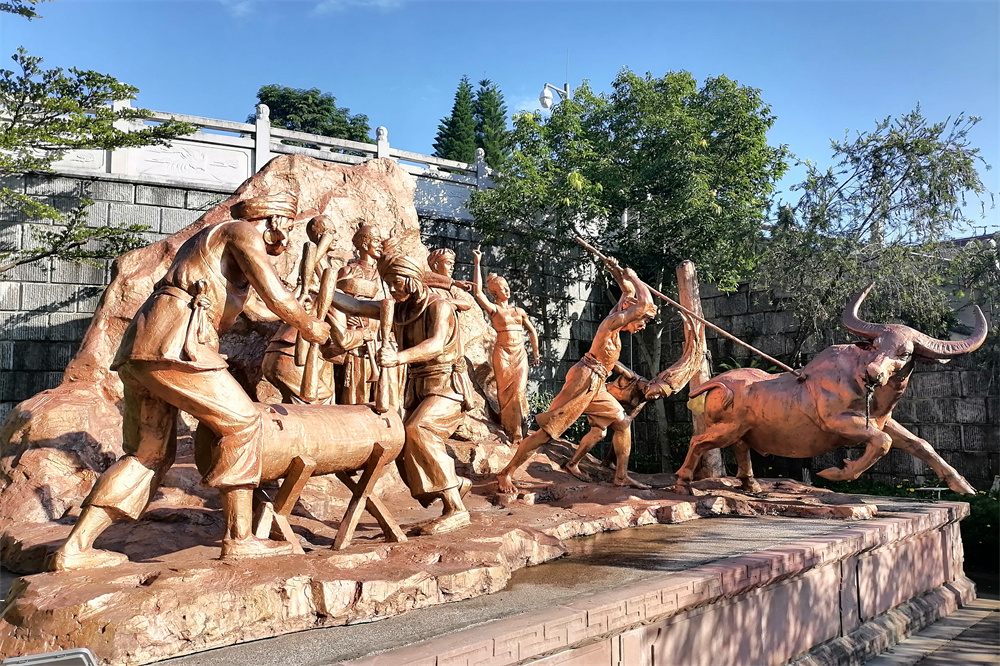 云南统战这十年丨走进普洱民族团结园 重温民族团结铮铮誓言