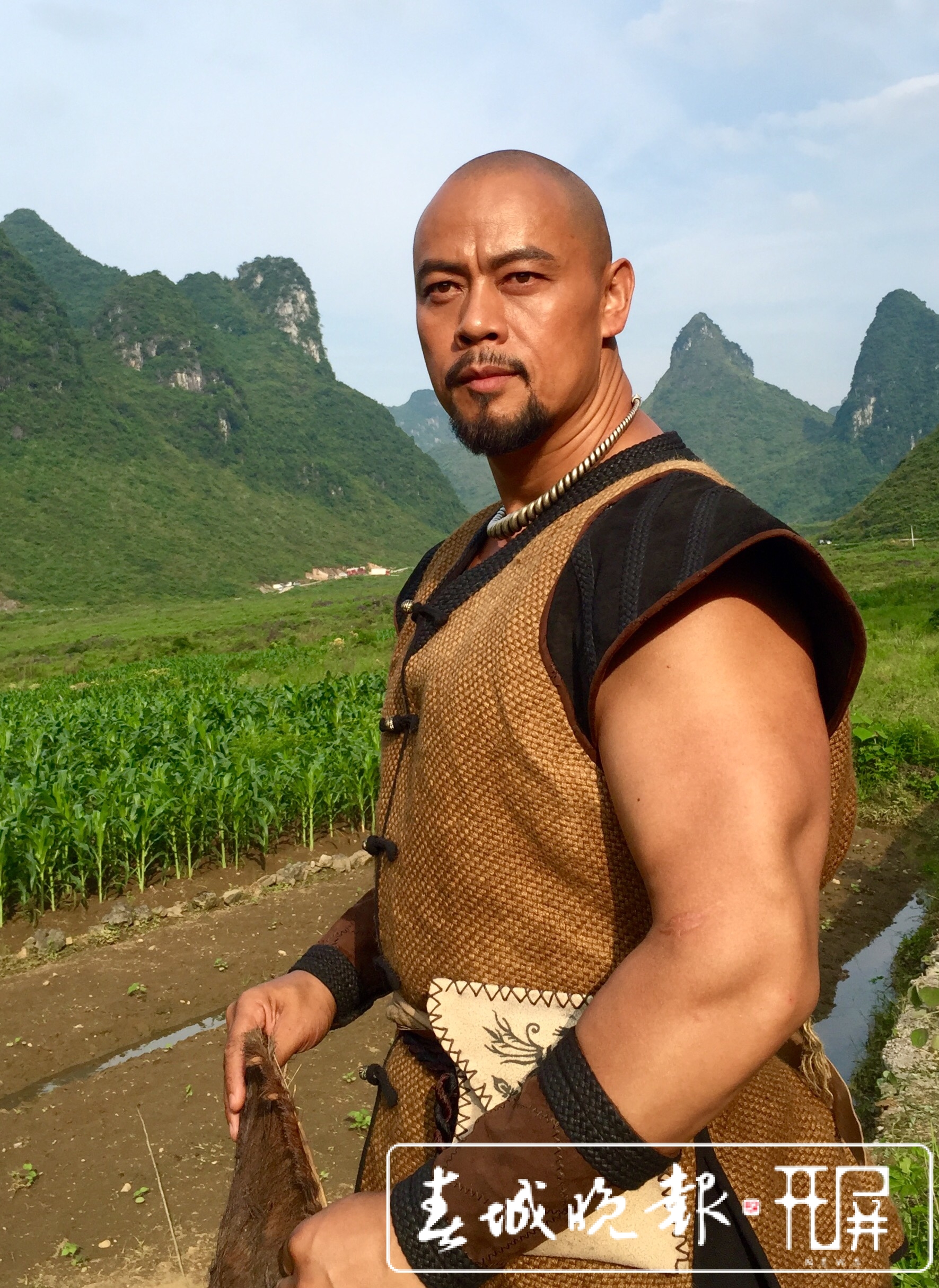 晋松：演绎率性鲁智深的他也充满“铁汉柔情”