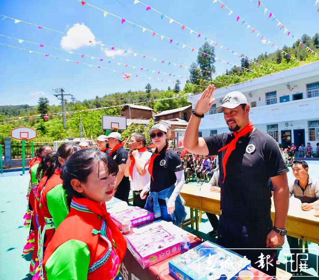 晋松：演绎率性鲁智深的他也充满“铁汉柔情”