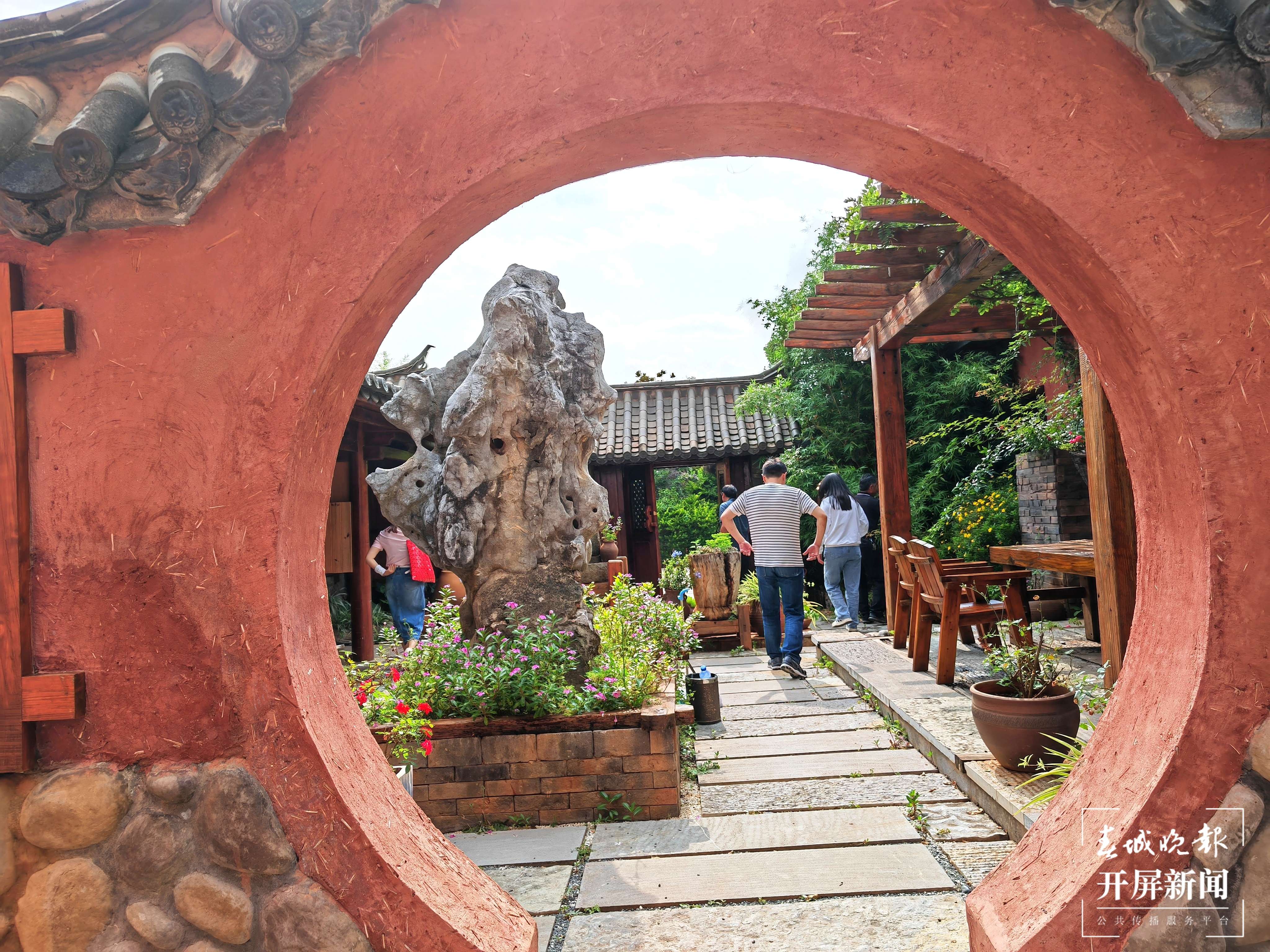 曲靖麒麟沿江街道：支部引领聚合力 高原水乡铺出幸福路 (9).jpg