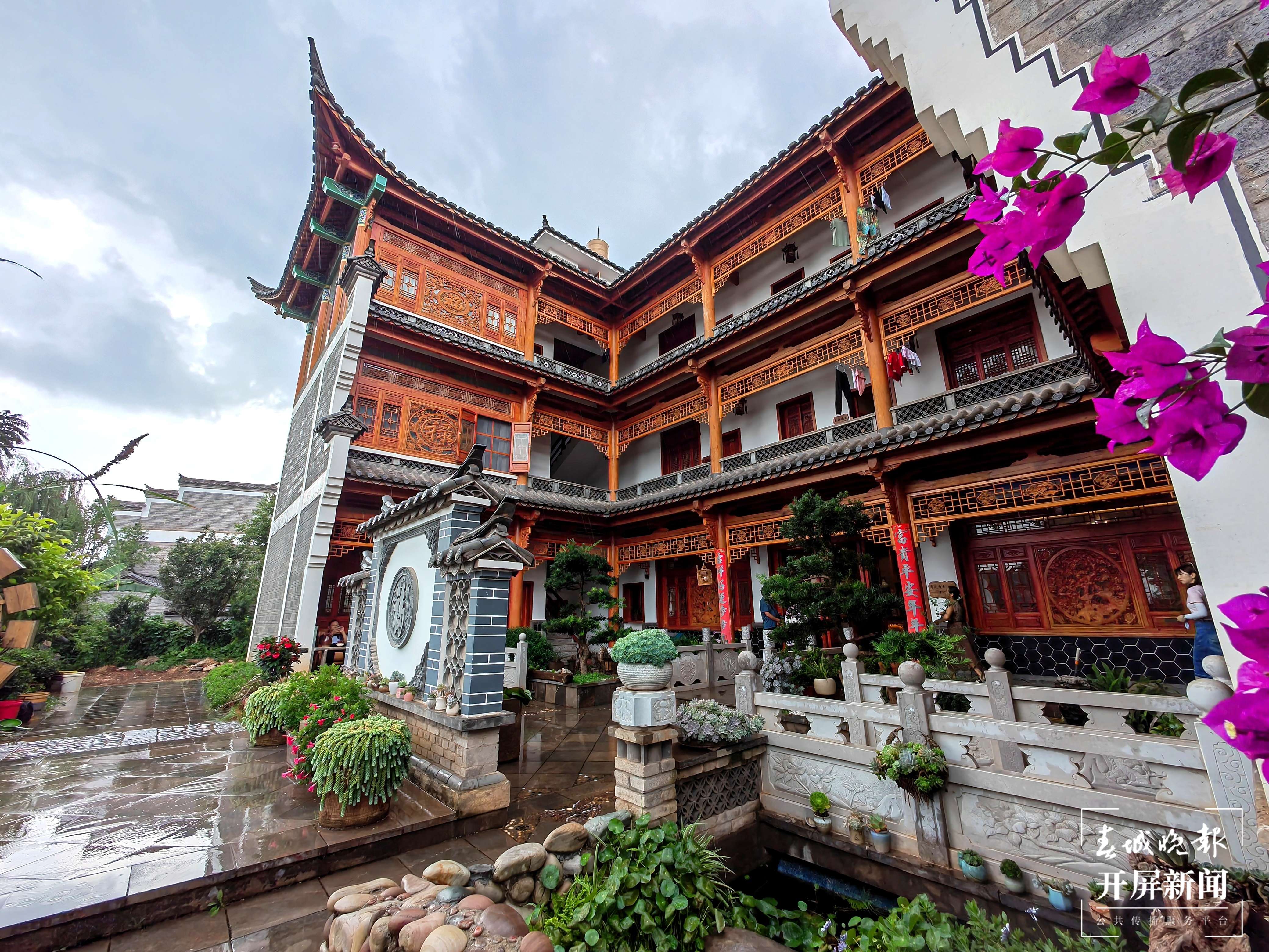 曲靖麒麟沿江街道：支部引领聚合力 高原水乡铺出幸福路 (7).jpg