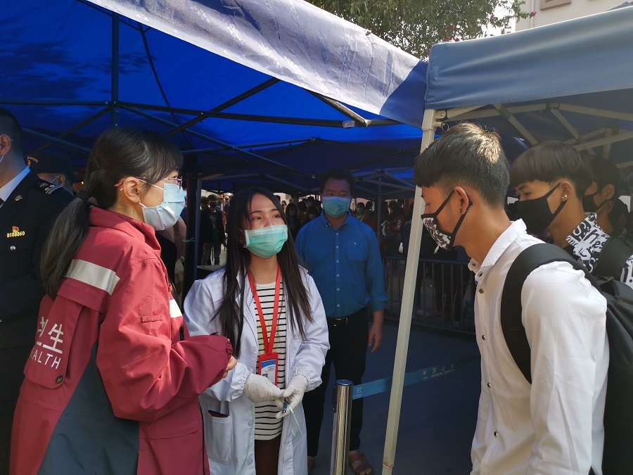 贾曼红：为生命坚守 为健康护航2.jpg