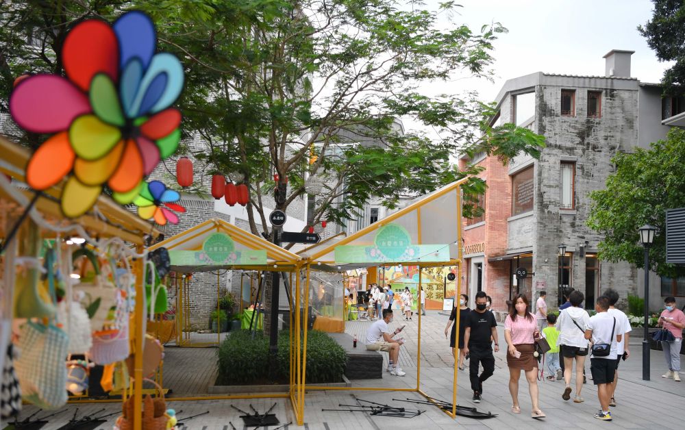 镜头里的十年·奔向美好丨老巷“重生”记