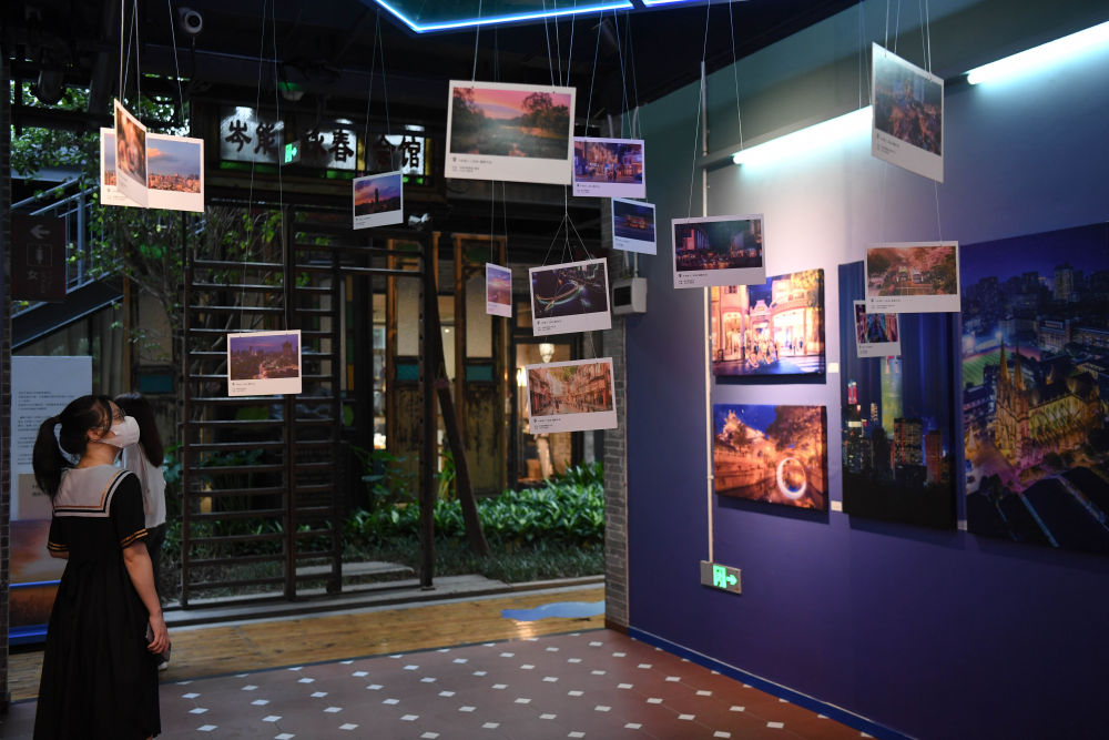 镜头里的十年·奔向美好丨老巷“重生”记