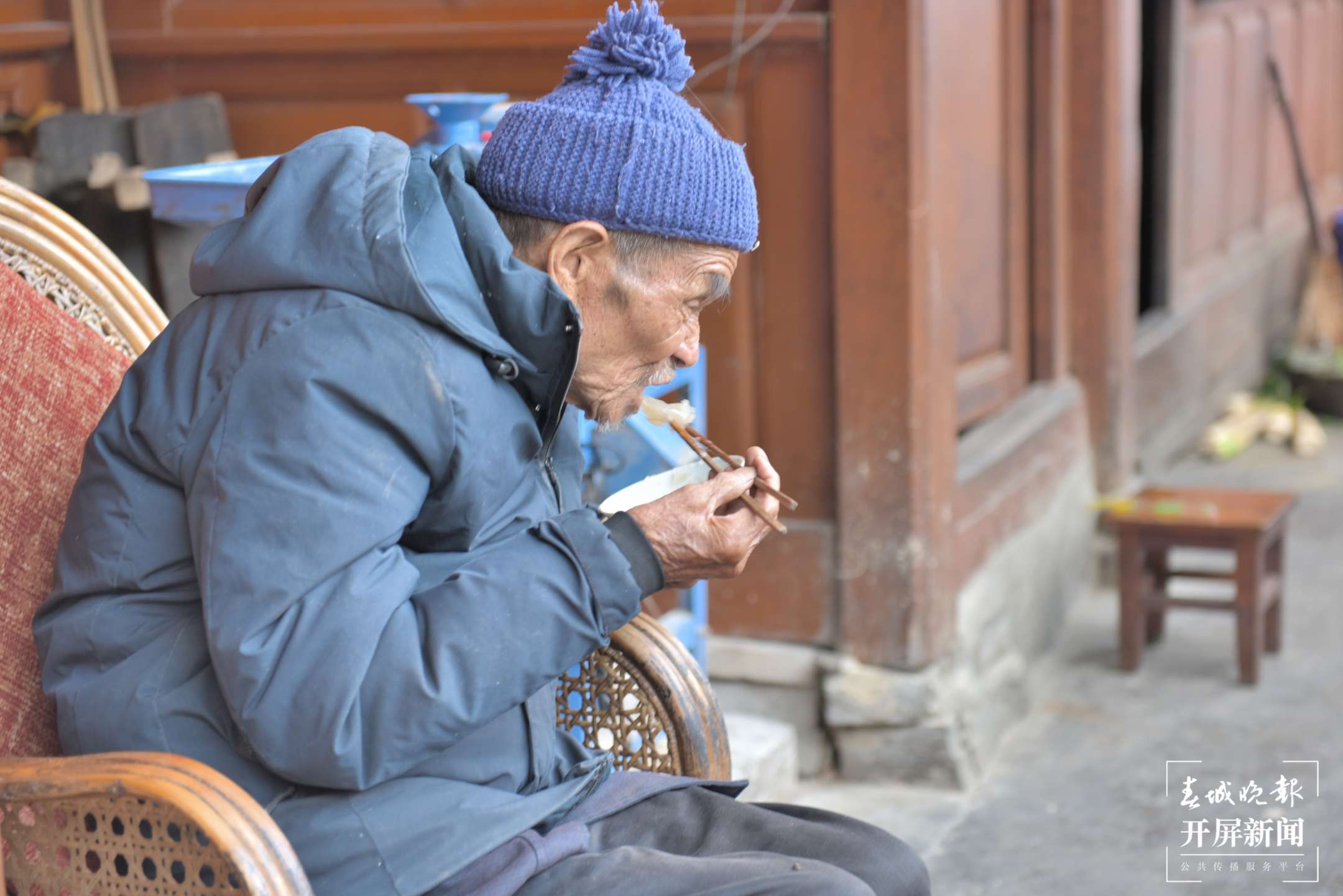 保山昌宁：天堂山心叶百合“粉”出好生活（崔敏 通讯员 吴再忠  陈雯琪 摄）