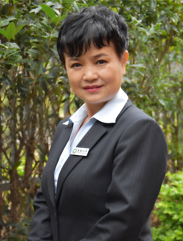 三尺讲台这些年 （供图）