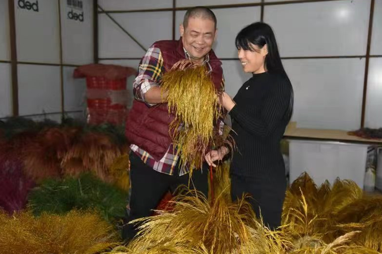 台胞李水河变身“鲜花美容师” 在云南“绽放”别样花事业3.png