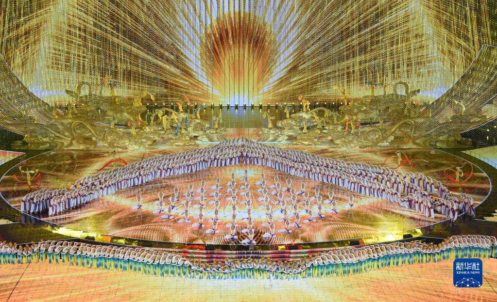 领航中国丨服务民族复兴 促进人类进步——党的十八大以来中国特色大国外交全方位开展