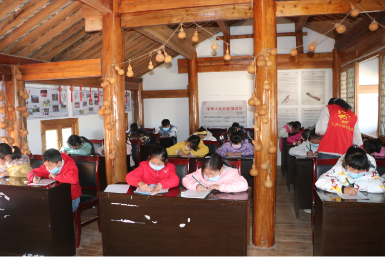 德宏民族团结月40年 | 梁河九保阿昌族乡：守望相助流传久 边陲古镇展新颜