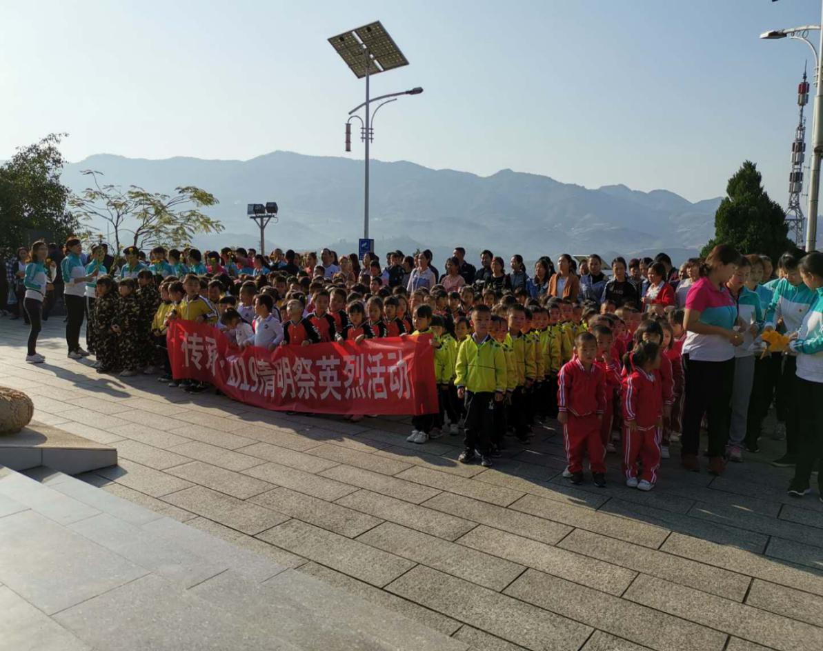 德宏民族团结月40年 | 传承红色基因汲取团结力量